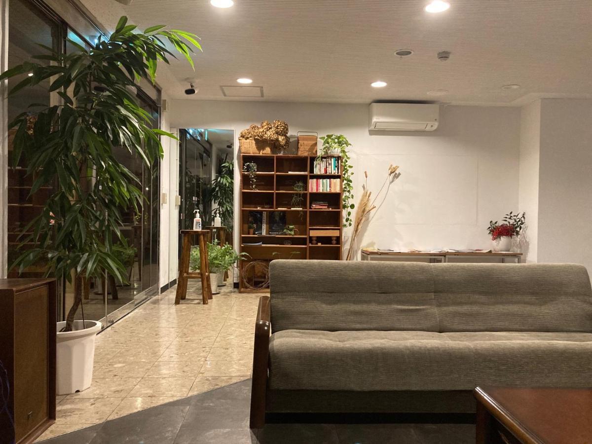 J-Hoppers Beppu Guesthouse ジェイホッパーズ別府ゲストハウス Exteriör bild