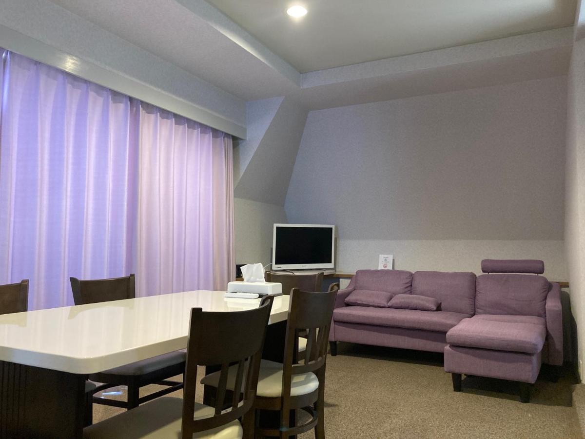 J-Hoppers Beppu Guesthouse ジェイホッパーズ別府ゲストハウス Exteriör bild
